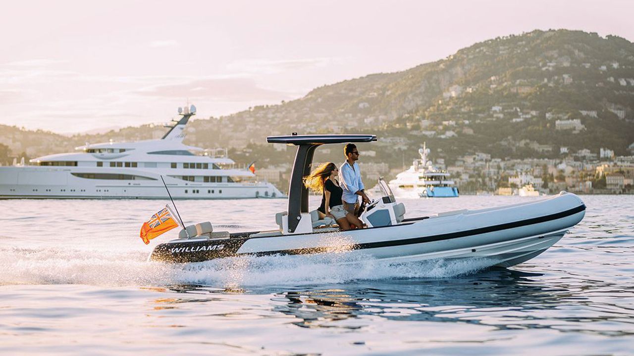 Tender book and delivery - Jet Ski Sorrento Service